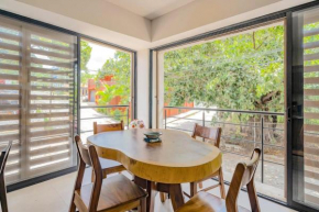 Nerea Golden Zone - 3 Blocks to Beach